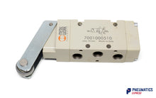 Load image into Gallery viewer, Metal Work MEV 25 BRS OO Mechanical Valve (7001000510) 1/8", 5/2