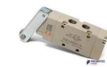 Load image into Gallery viewer, Metal Work MEV 25 BRS OO Mechanical Valve (7001000510) 1/8", 5/2