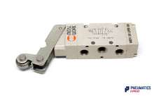Load image into Gallery viewer, Metal Work MEV 25 URS OO Roller Lever Mechanical Valve (7001000610) 1/8", 5/2
