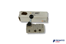 Load image into Gallery viewer, Metal Work Mav 33 LEB 00 (7020000200) Pneumatic Lever Valve 1/4&quot; 3/2