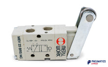 Load image into Gallery viewer, Metal Work MEV 23 BRS NC Roller Lever Valve (7001000500) 1/8" 3/2