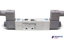 Load image into Gallery viewer, Mindman MVSC-220-4E2C DC24V Solenoid Valve 5/3 1/4"