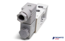 Load image into Gallery viewer, Mindman MVSC-260-4E1 AC220V Solenoid Valve 5/2 1/4&quot;