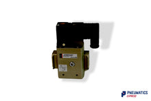 Load image into Gallery viewer, SMC AV3000-03-5YZC-Q Soft Start-Up Valve