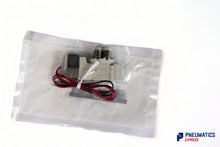 Load image into Gallery viewer, SMC SY3120-5G-C4-Q Solenoid Valve