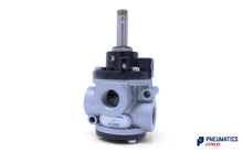 Load image into Gallery viewer, Univer AF-2530 Poppet Valve, 1/2&quot; 3/2 Normally Closed