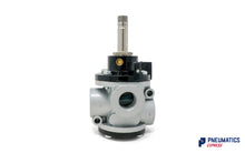 Load image into Gallery viewer, Univer AG-3222 Poppet Valve for Vacuum, 1/2&quot; 3/2