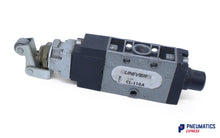 Load image into Gallery viewer, Univer CL-110A Ball-Push Mechanical Spool Valve 1/8&quot;